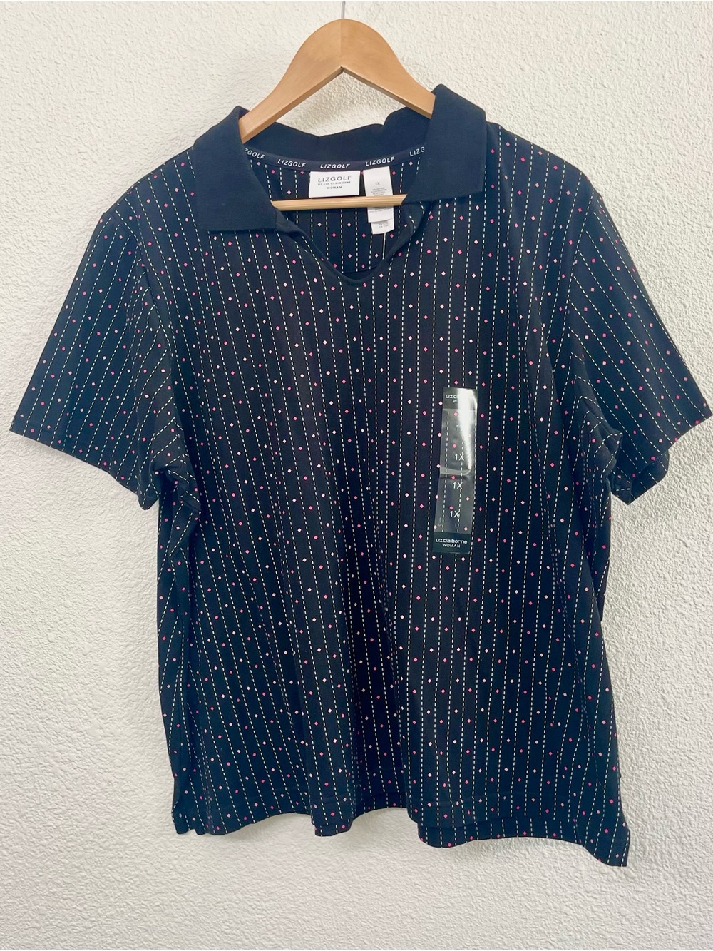 Liz Claiborne Black Short Sleeve Golf Polo Vertical Pink & White Pin Diamonds